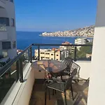 Sunnyholidays * Sarandë