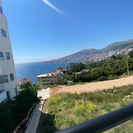 Sunnyholidays * Sarandë