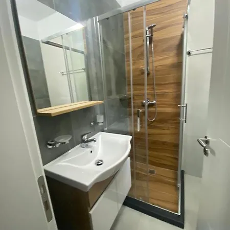 Sunnyholidays 아파트 Sarandë