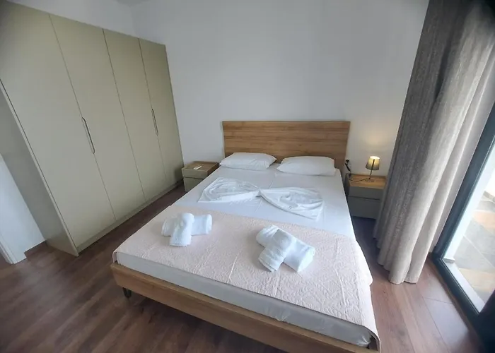 Sunnyholidays Appartamento *